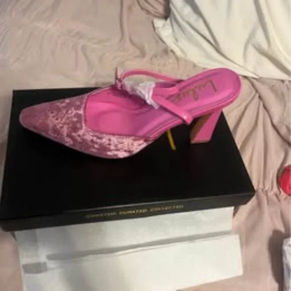 Jannice Mauve Crushed Velvet Ankle Wrap Heels - Picture 3 of 6